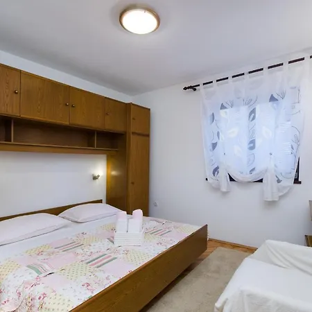 Bruketa * Crikvenica